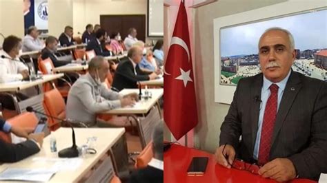 A­K­P­­l­i­ ­M­e­c­l­i­s­ ­Ü­y­e­s­i­ ­İ­s­t­i­f­a­ ­E­t­t­i­:­ ­H­i­z­m­e­t­ ­E­d­e­m­i­y­o­r­u­m­,­ ­H­e­l­a­l­l­i­k­ ­İ­s­t­i­y­o­r­u­m­